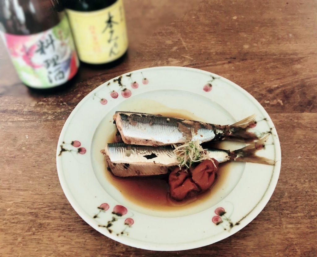いわしと梅の本みりん煮 酒蔵が教える 酒 みりん 粕 麹のレシピやお役立ち情報サイト 白扇酒造 いわしと梅の本みりん煮 酒蔵が教える 酒 みりん 粕 麹のレシピやお役立ち情報サイト 白扇酒造